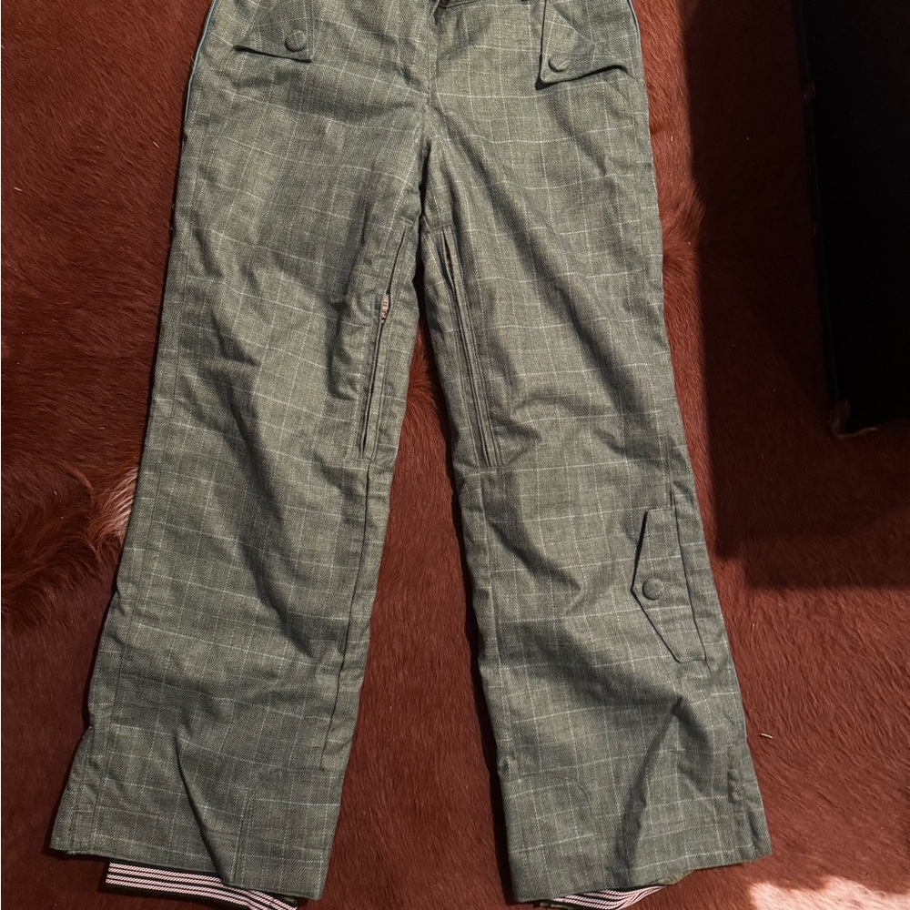Ladies snowboard/ ski pants

Like New